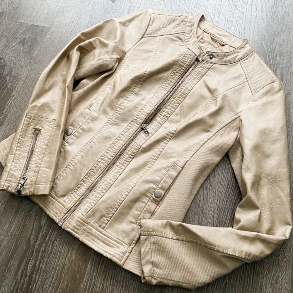 Sebby Collection Women's Faux Leather Jacket